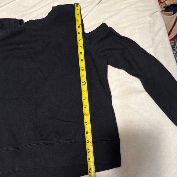 Abercrombie and Fitch black super soft black cold shoulder sweatshirt - Picture 6 of 8